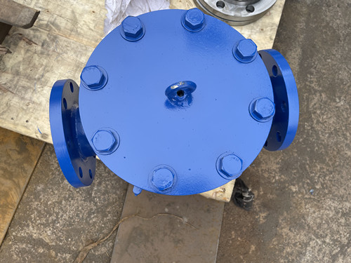 籃式過(guò)濾器頂蓋子盲板角度照片